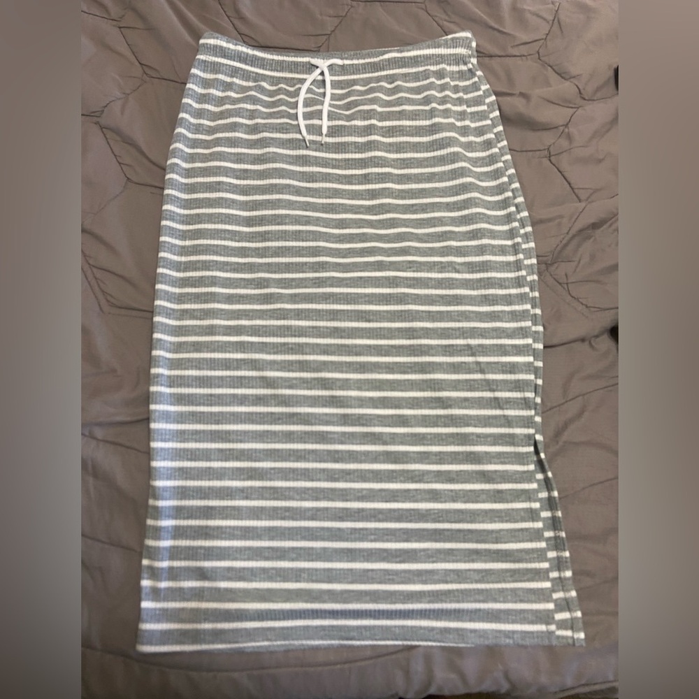 Super cute and flirty casual striped skirt.